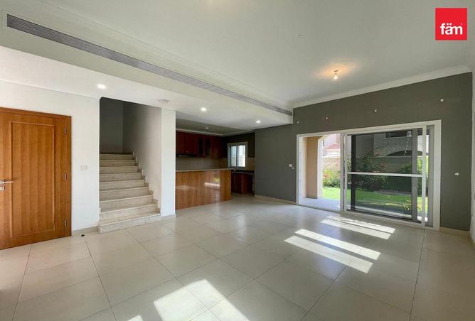 76164460 - Property Image 2