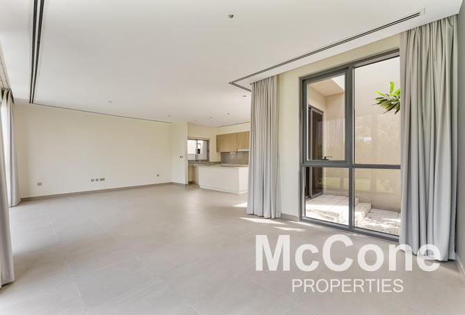 74237019 - Property Image 3