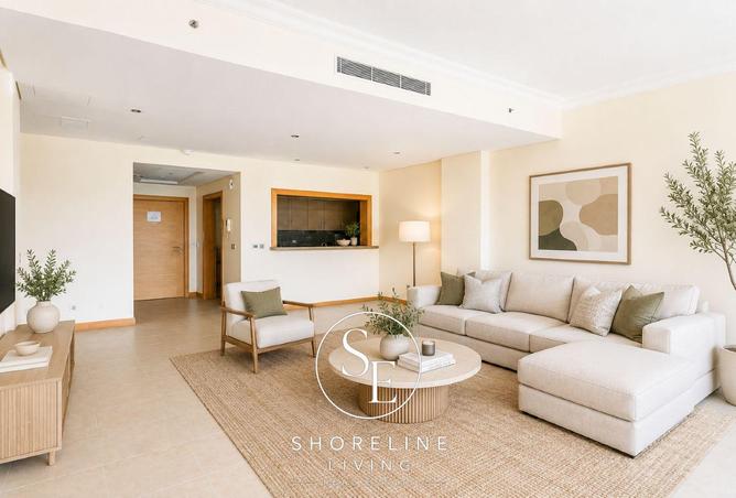 Unfurnished | High Floor | Available Soon photo 2