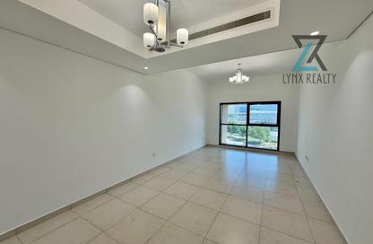 Apartment - 2 - 3 for rent in Airport View Building - Al Garhoud - Dubai