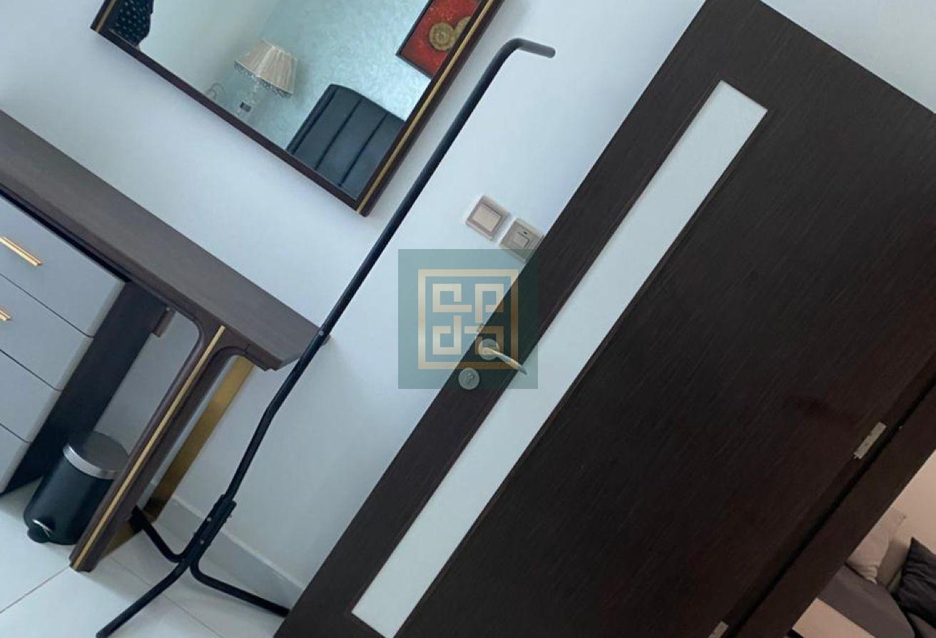 Fully Furnished | High Floor | Vacant photo 5