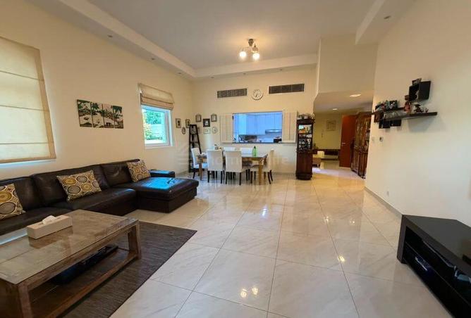 104242812 - Property Main Image