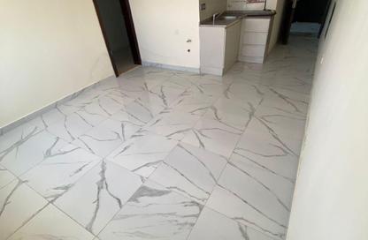 Apartment - Studio - 1 Bathroom for rent in Al Butina 9 Building - Al Butina - Sharjah Apartment - Studio - 1 Bathroom for rent in Al Butina 9 Building - Al Butina - Sharjah