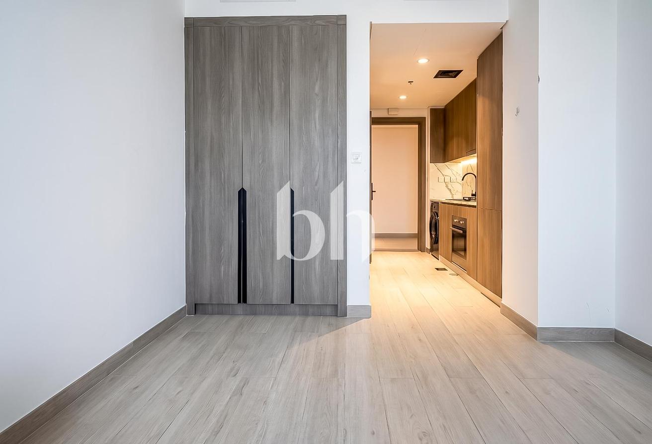 Unfurnished | Flexible Payment | Vacant photo 5