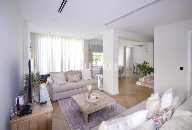 16003258 - Property Image 2