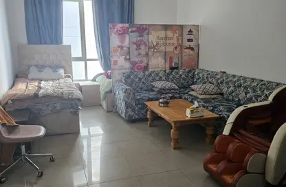 Apartment - 1 Bedroom - 2 Bathrooms for sale in Al Khan Corniche - Al Khan - Sharjah