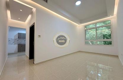 Apartment - 1 - 1 for rent in Al Mushrif Villas - Al Mushrif - Abu Dhabi