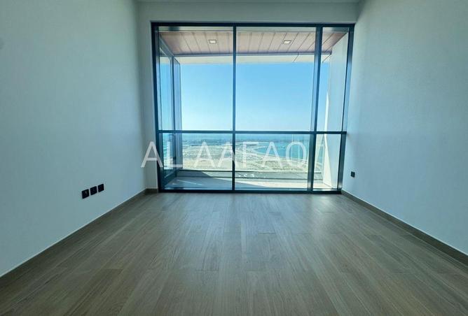 Luxurious 1 BHK-Sea View-Free Parking & Amenities