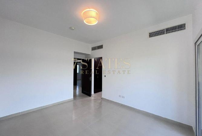 57352876 - صورة العقار 2