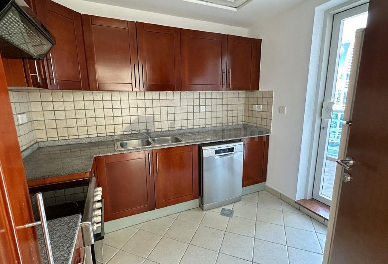 Spacious Layout | Huge Balcony | Close to Metro photo 6
