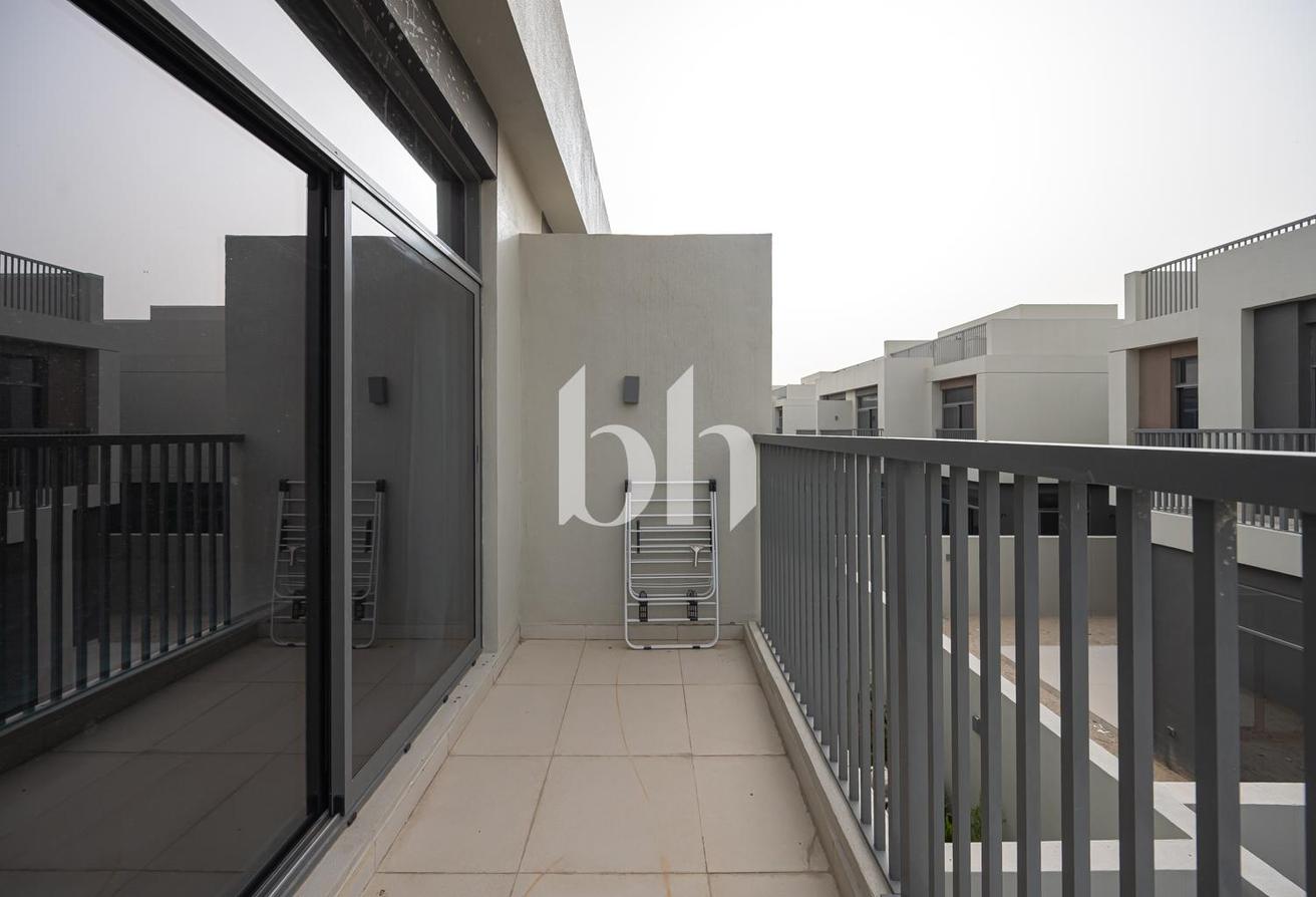 5 Bed | Fully Upgraded | Landscaped photo 19