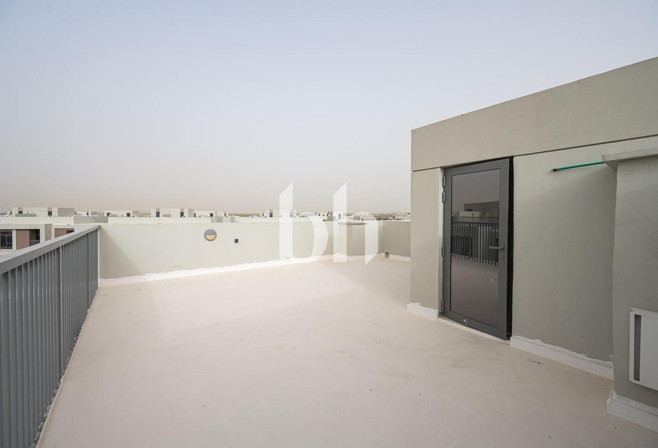5 Bed | Fully Upgraded | Landscaped photo 20