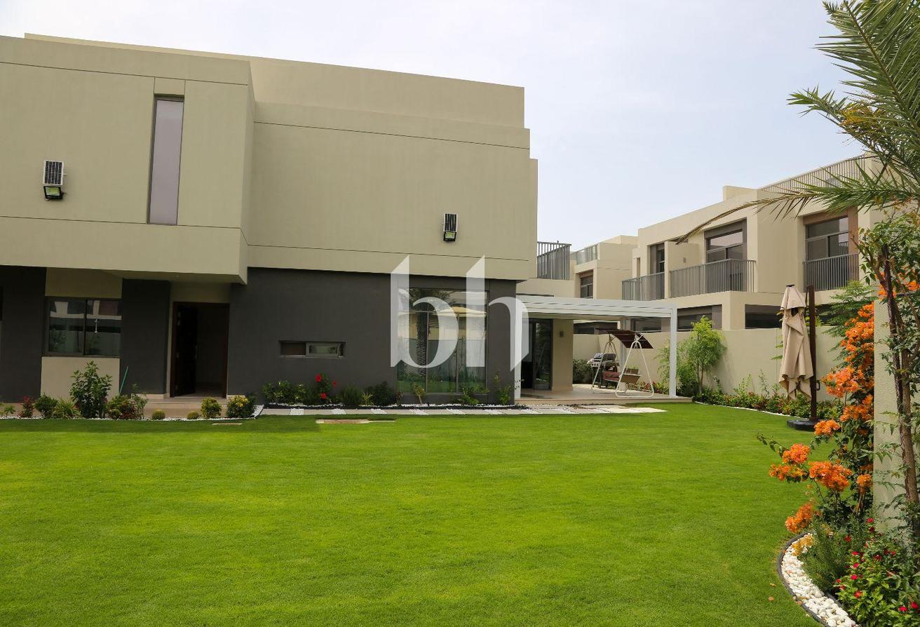 5 Bed | Fully Upgraded | Landscaped photo 25