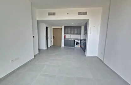 Apartment - 2 Bedrooms - 3 Bathrooms for rent in Tiraz 3 - Aljada - Sharjah