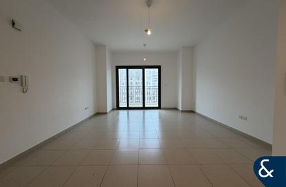 Apartment - 1 Bedroom - 1 Bathroom for sale in Hayat Boulevard 1B - Hayat Boulevard 1 - Hayat Boulevard - Town Square - Dubai