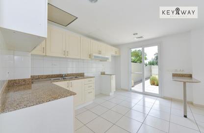 Villa - 2 Bedrooms - 3 Bathrooms for rent in Springs 8 - The Springs - Dubai Villa - 2 Bedrooms - 3 Bathrooms for rent in Springs 8 - The Springs - Dubai