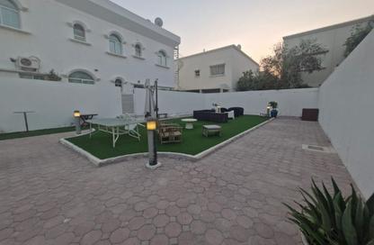 Villa - 4 Bedrooms - 5 Bathrooms for rent in Jumeirah 3 - Jumeirah - Dubai