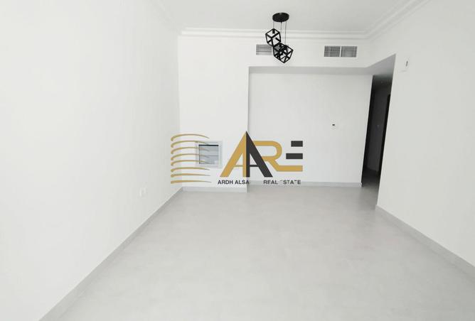 67827702 - Property Image 2