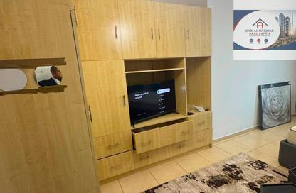 Apartment - Studio - 1 Bathroom for rent in Al Saada Tower - Al Khan Lagoon - Al Khan - Sharjah