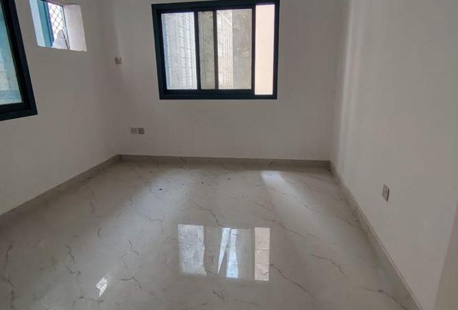 104257400 - Property Image 2