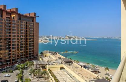 Apartment - 1 Bedroom - 2 Bathrooms for rent in Al Das - Shoreline Apartments - Palm Jumeirah - Dubai