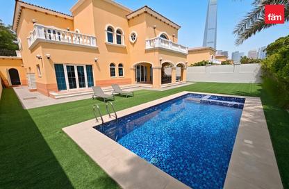 Villa - 5 Bedrooms - 6 Bathrooms for rent in District 2 - Jumeirah Park - Dubai