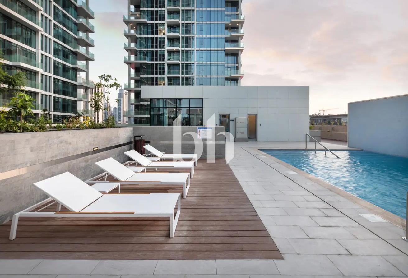 Large 3BR+Maid | Downtown Access | Bright Layouts photo 27