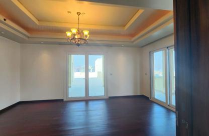 Apartment - 4 Bedrooms - 5 Bathrooms for rent in Marina Residences 1 - Marina Residences - Palm Jumeirah - Dubai