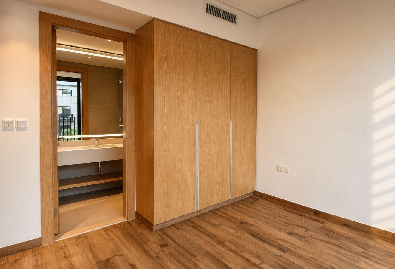 Ready to Move | Vacant | Premium View photo 17