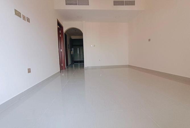 103719627 - Property Main Image