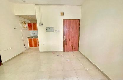 Apartment - Studio - 1 Bathroom for rent in Fire Station Road - Muwaileh - Sharjah Apartment - Studio - 1 Bathroom for rent in Fire Station Road - Muwaileh - Sharjah