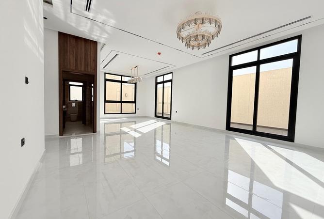 92245260 - Property Image 2