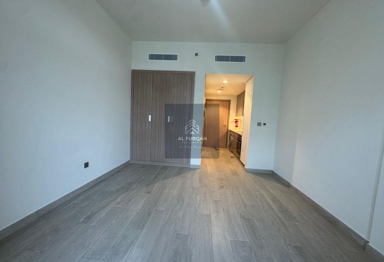 Studio Apartment in Meydan with Covered Parking photo 10