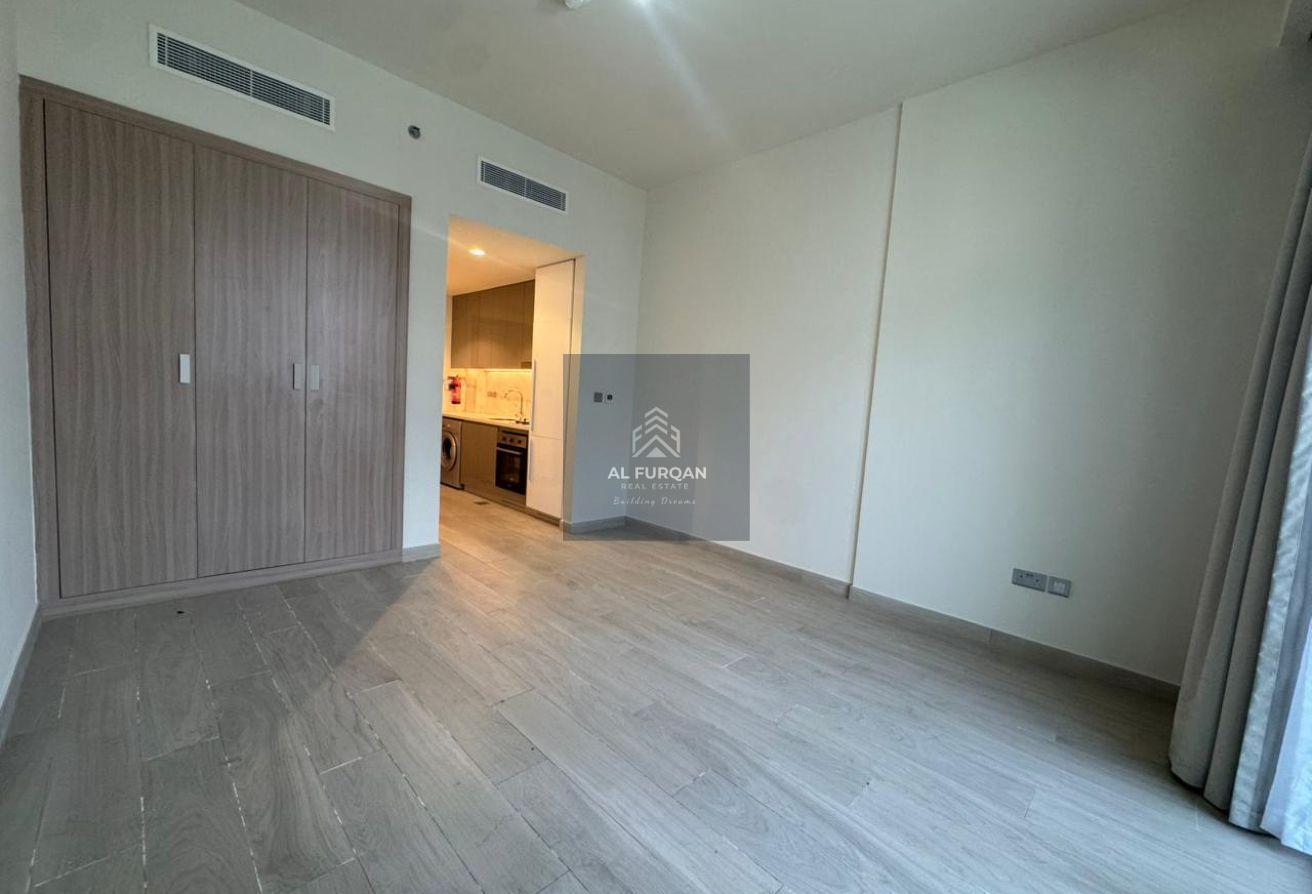 Studio Apartment in Meydan with Covered Parking photo 4