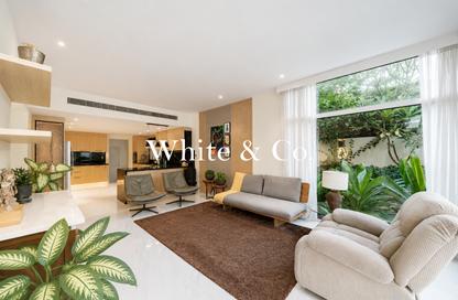 Villa - 5 Bedrooms - 5 Bathrooms for sale in Meadows 4 - Meadows - Dubai Villa - 5 Bedrooms - 5 Bathrooms for sale in Meadows 4 - Meadows - Dubai