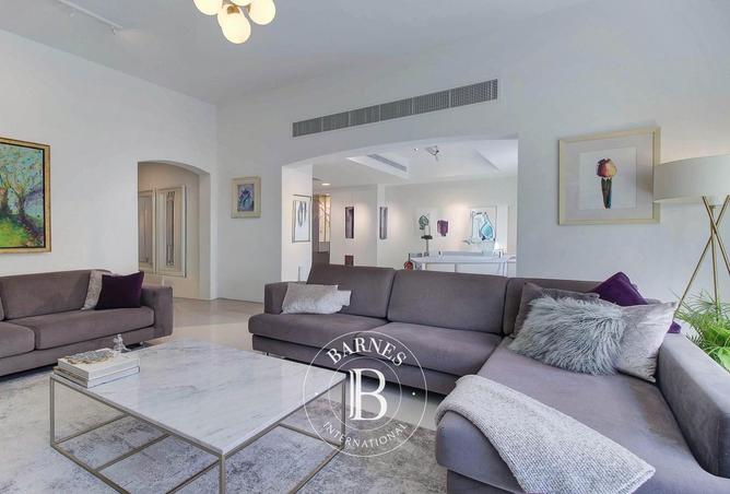 74634455 - Property Image 3