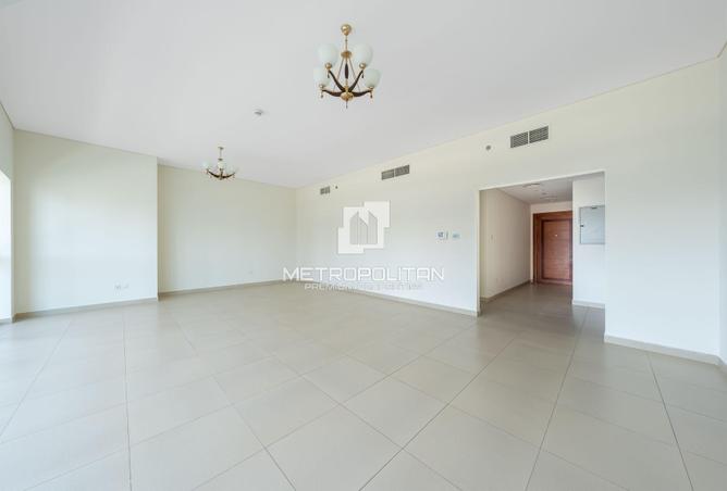 75013304 - Property Image 2