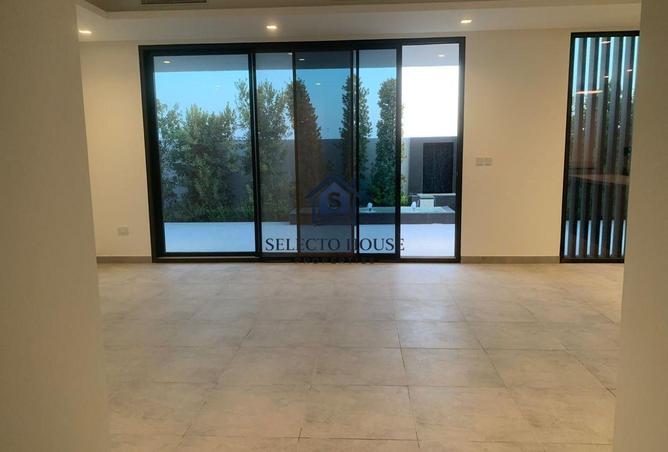 93585396 - Property Image 3