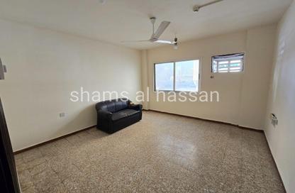 Apartment - Studio - 1 Bathroom for rent in Abu shagara - Sharjah