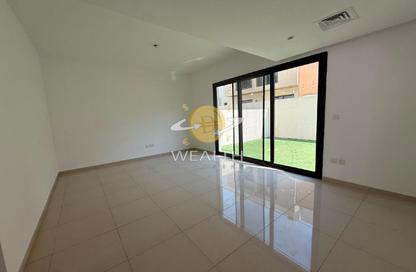 Townhouse - 3 - 4 for rent in Nasma Residence - Al Tai - Sharjah