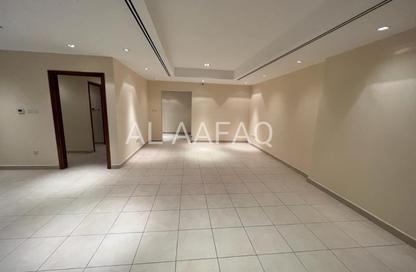 Apartment - 3 Bedrooms - 5 Bathrooms for rent in Al Mamzar - Al Mamzar - Sharjah - Sharjah