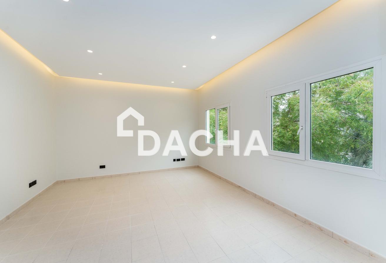 Fully Upgraded | Prime Area | Large Plot photo 7