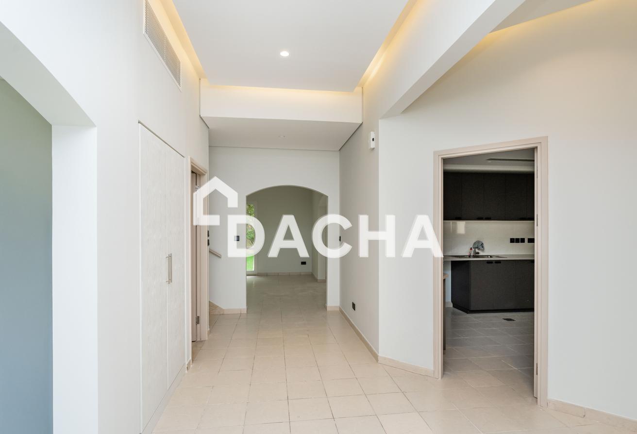 Fully Upgraded | Prime Area | Large Plot photo 9