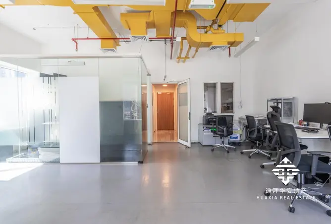 165586405 - Property Image 2