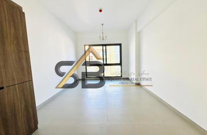 Apartment - 1 Bedroom - 2 Bathrooms for rent in Prestige Building - International City Phase 2 - Al Warsan 4 - Al Warsan - Dubai Apartment - 1 Bedroom - 2 Bathrooms for rent in Prestige Building - International City Phase 2 - Al Warsan 4 - Al Warsan - Dubai