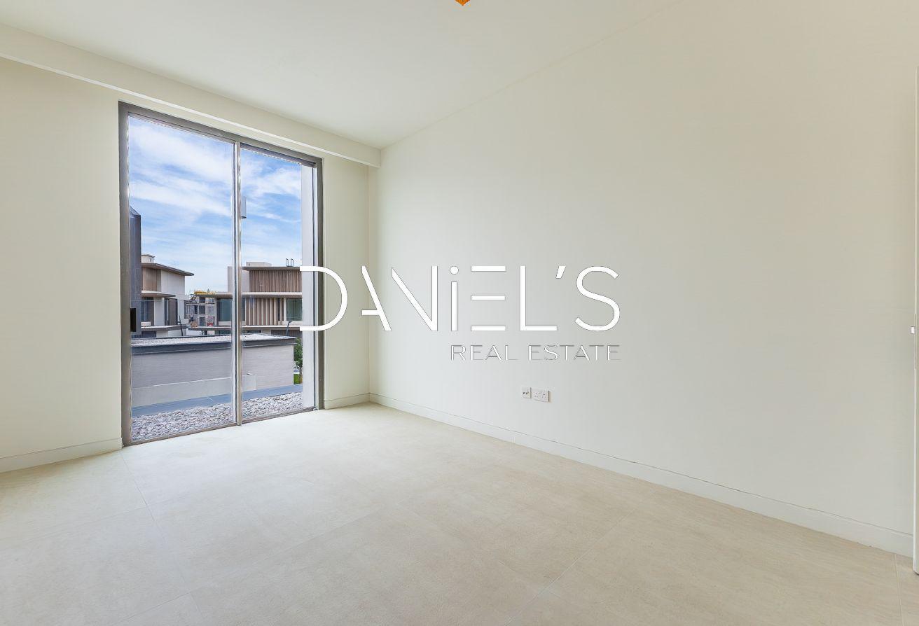 3 Beds + Maid | G+2 | Burj View | Move-in Ready photo 12