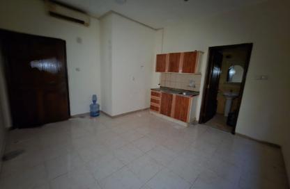 Apartment - Studio - 1 Bathroom for rent in Fire Station Road - Muwaileh - Sharjah