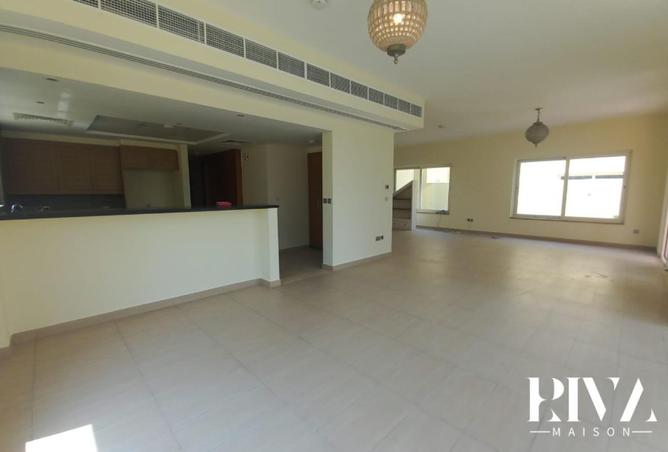 فيلا مذهلة بـ 4 غرف نوم | جميرا بارك | أفضل سعر