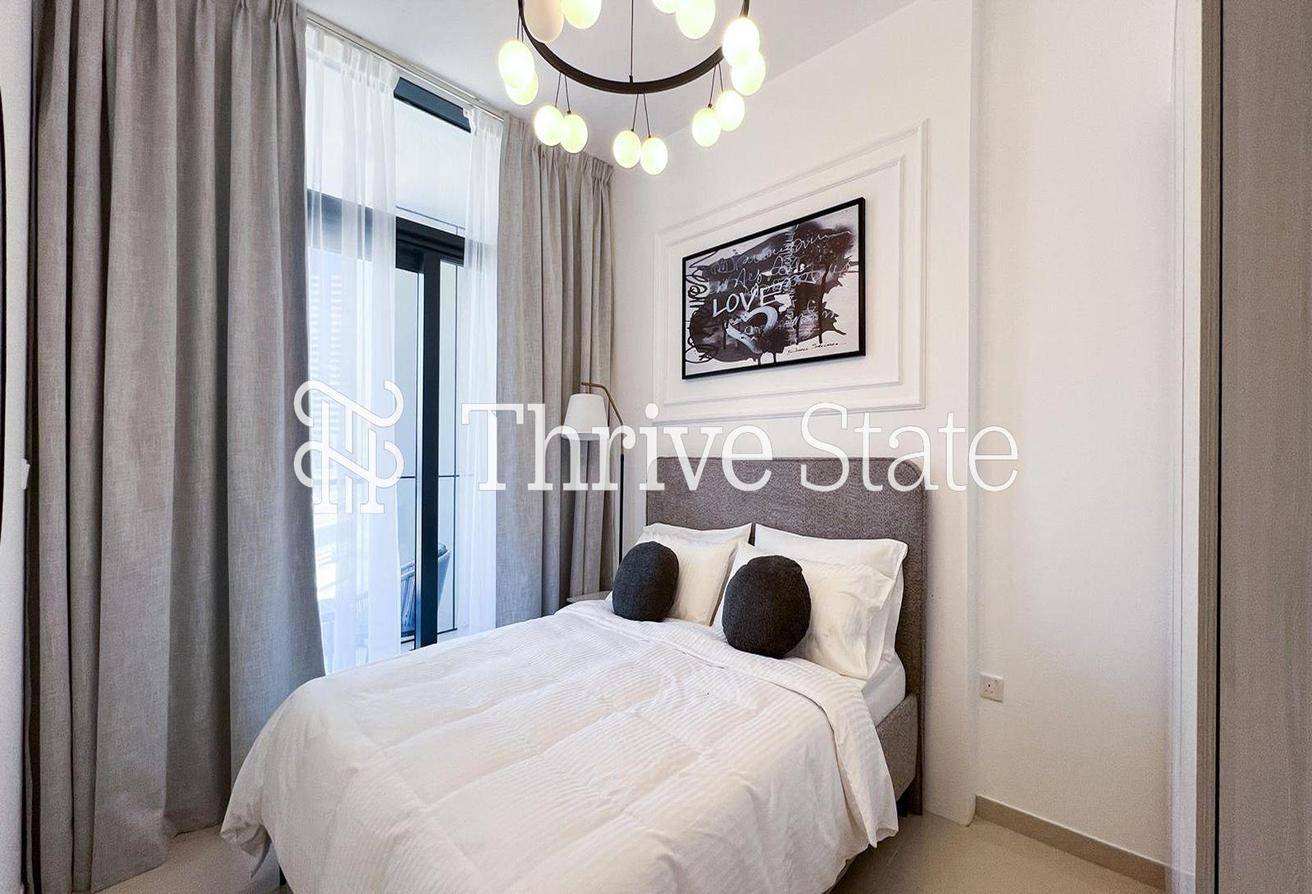 Fully Furnished | Vacant Now | 4 Cheques photo 8