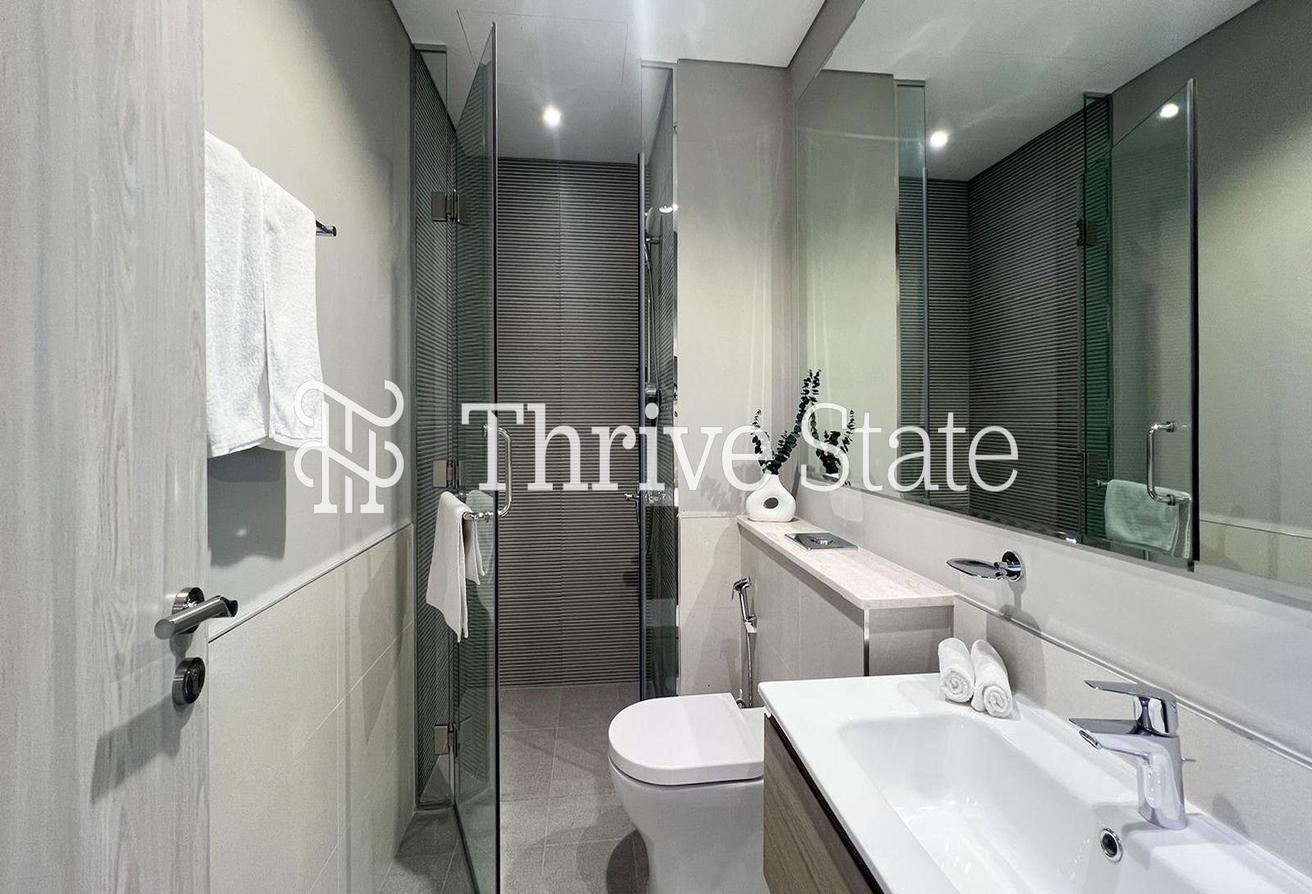 Fully Furnished | Vacant Now | 4 Cheques photo 10
